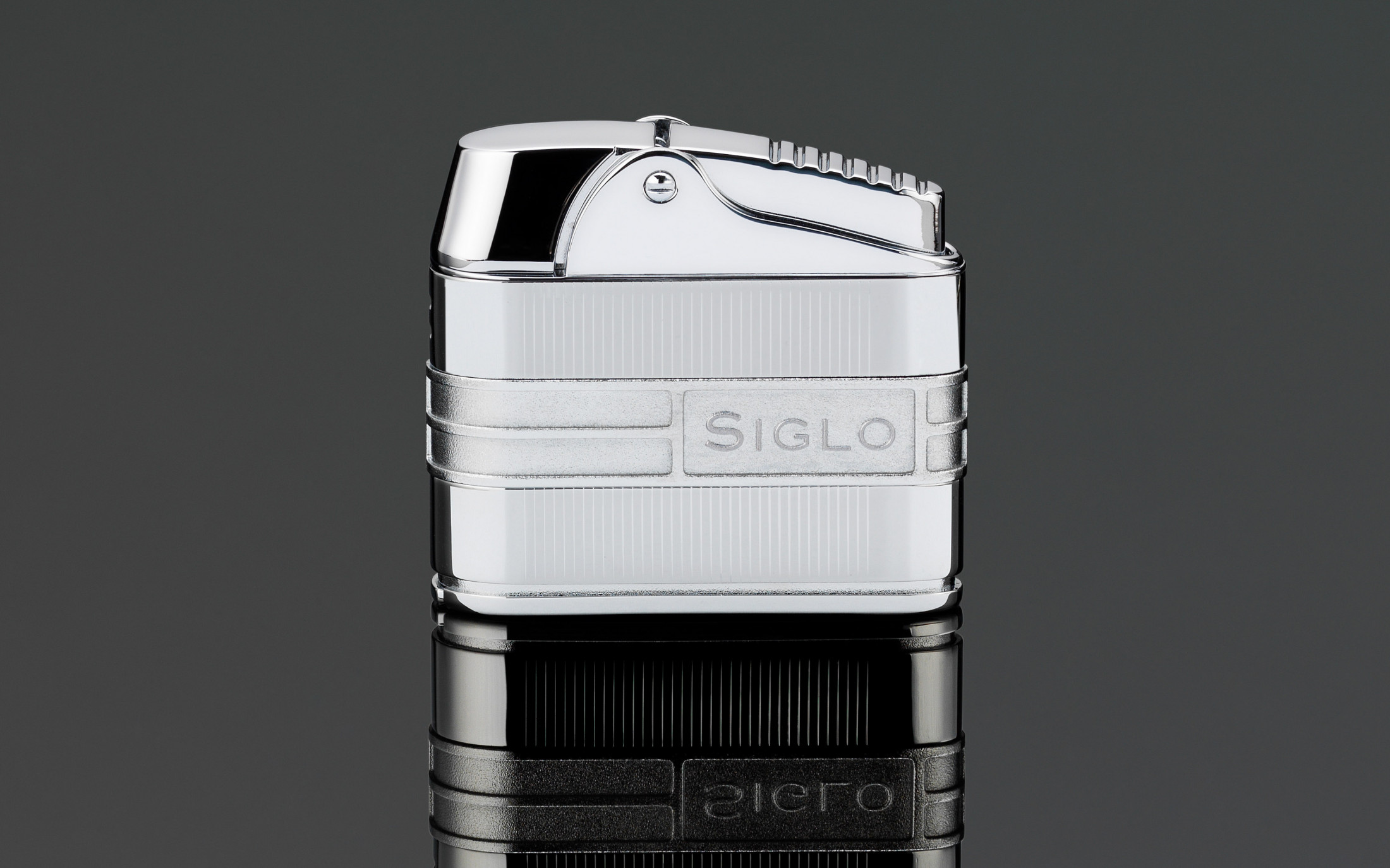 Siglo Retro II Lighter - Chrome