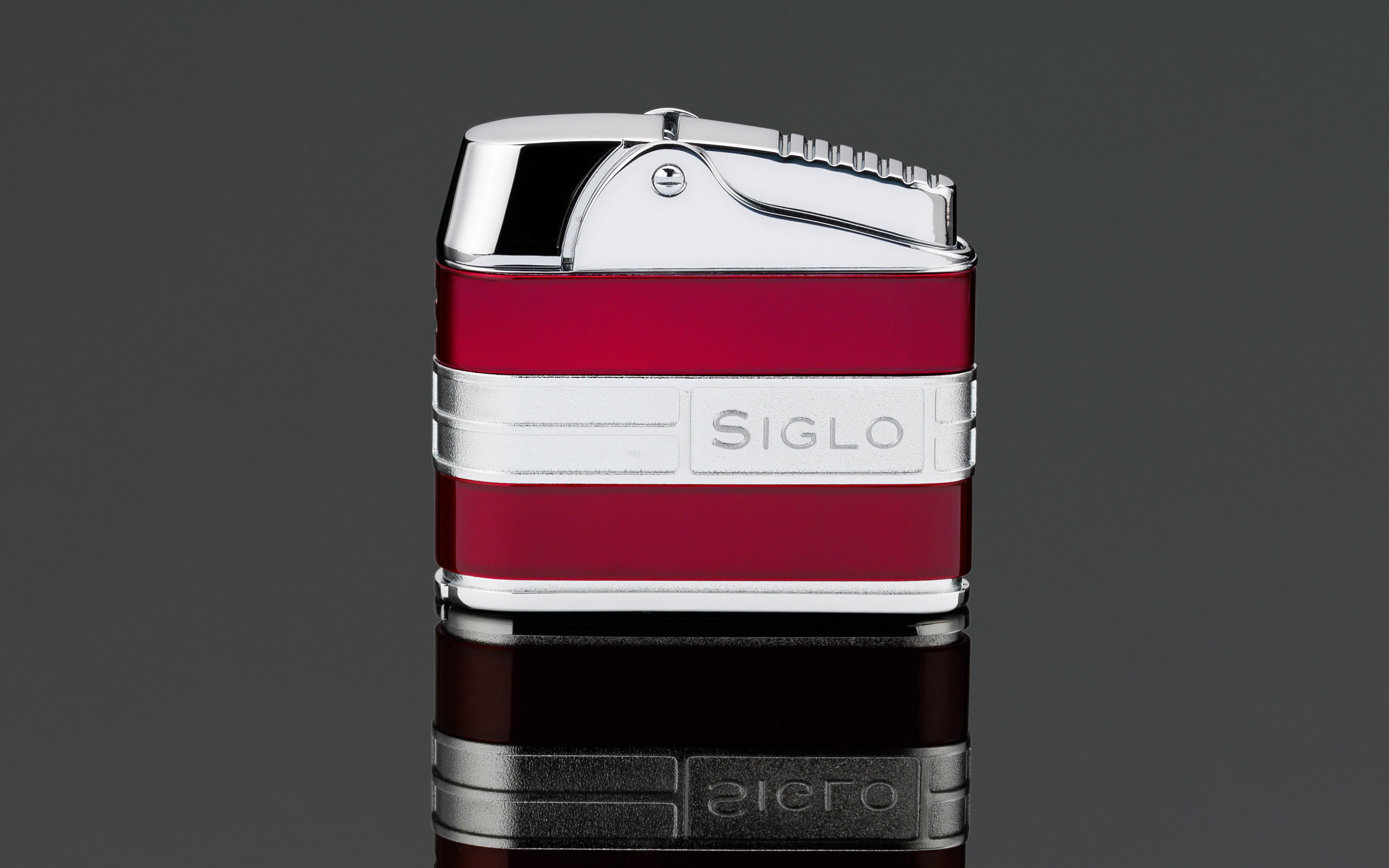 Siglo Retro II Lighter - Red